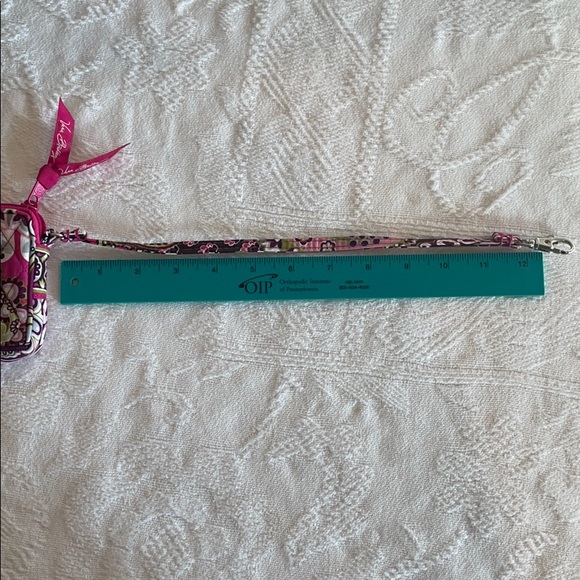 Vera Bradley Very Berry Paisley wristlet - Picture 7 of 12